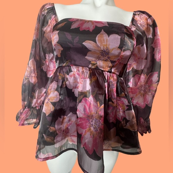 thirty thirty Tops - Black Rosey Blossom Ruffled Peplum Babydoll Blouse Size Small